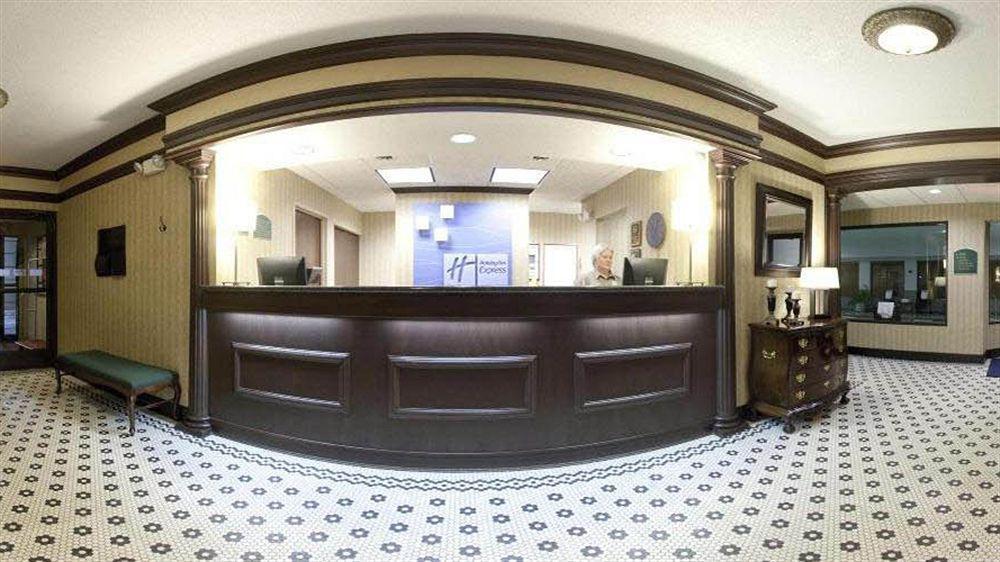 Holiday Inn Express Marshall, An Ihg Hotel Extérieur photo