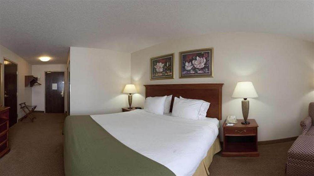 Holiday Inn Express Marshall, An Ihg Hotel Extérieur photo